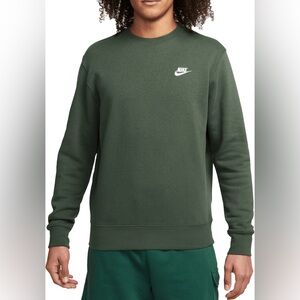 Nike Men's Embroidered Logo Sportswear Club Fleece Pullover Sweatshirt Green S